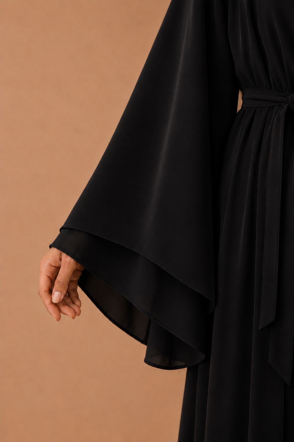 Blusas plisadas asimétricas